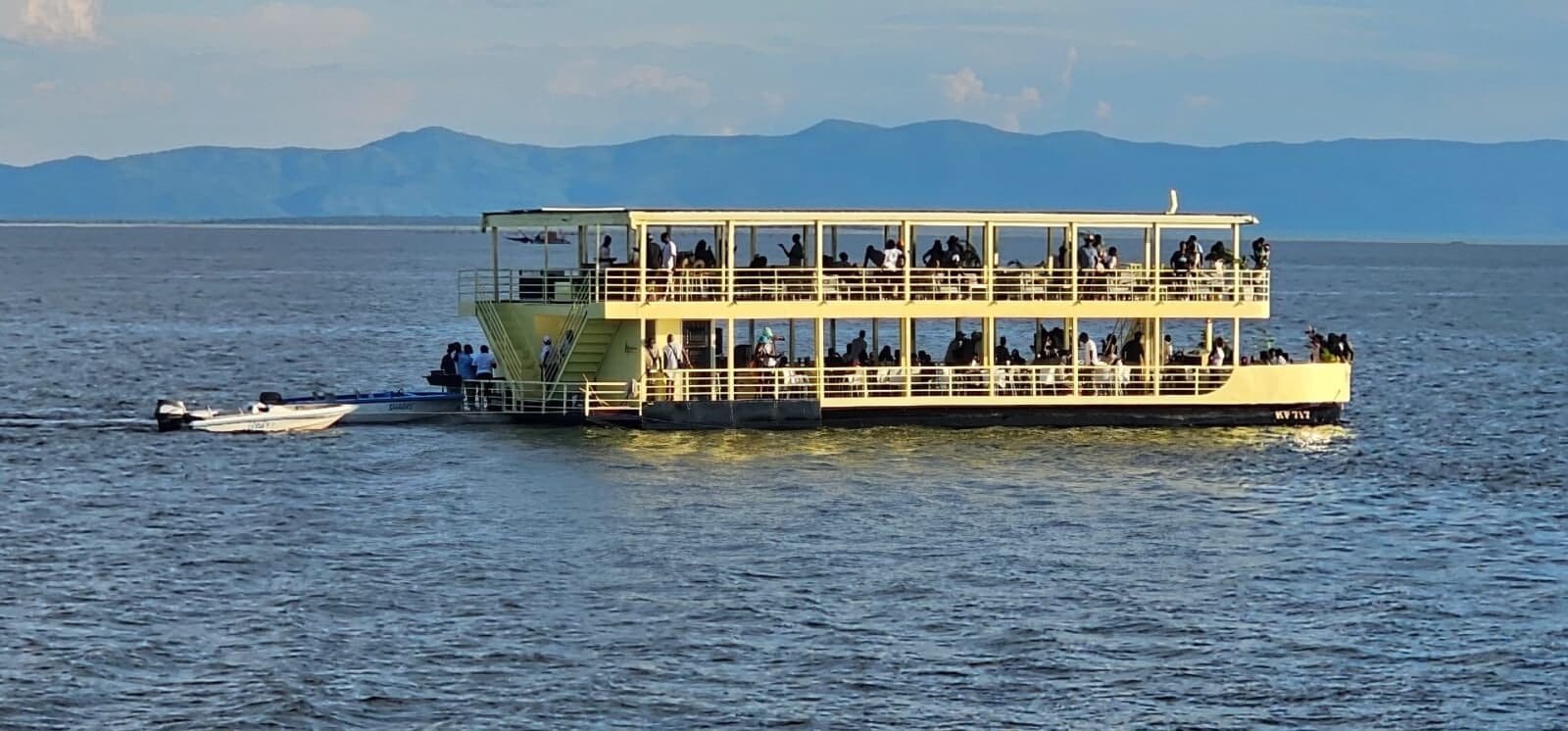 Sunset cruise on Lake Kariba