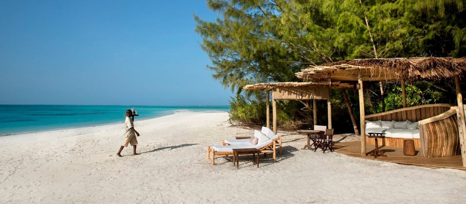 Unwind on white-sand beaches with Swahili heritage tours
