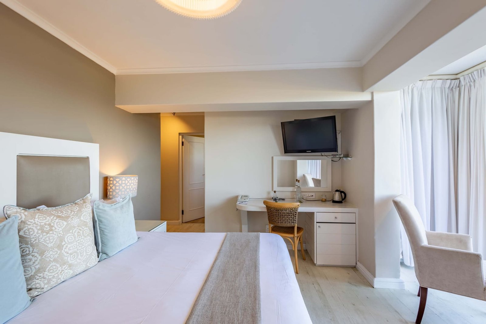 The Plettenberg Hotel or Private Villa