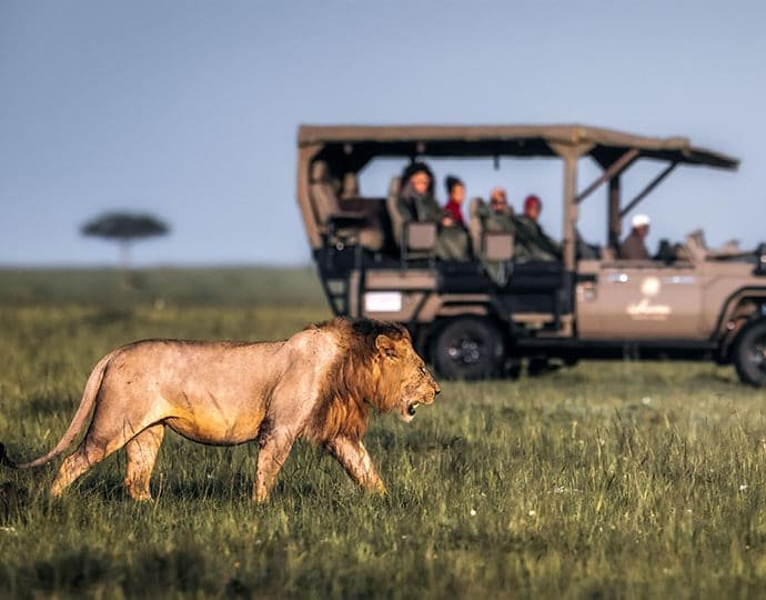 An extra night by the fire on safari