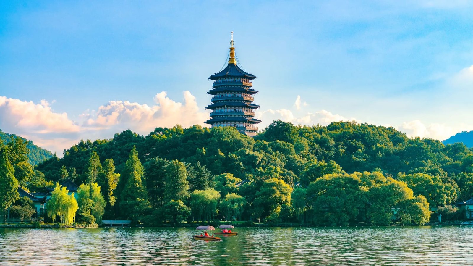 The Ancient Silk Road & Floating Peaks